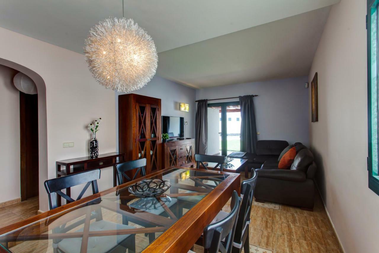 VillaAntonia private huge heated pool&super fast wifi Playa Blanca  Esterno foto