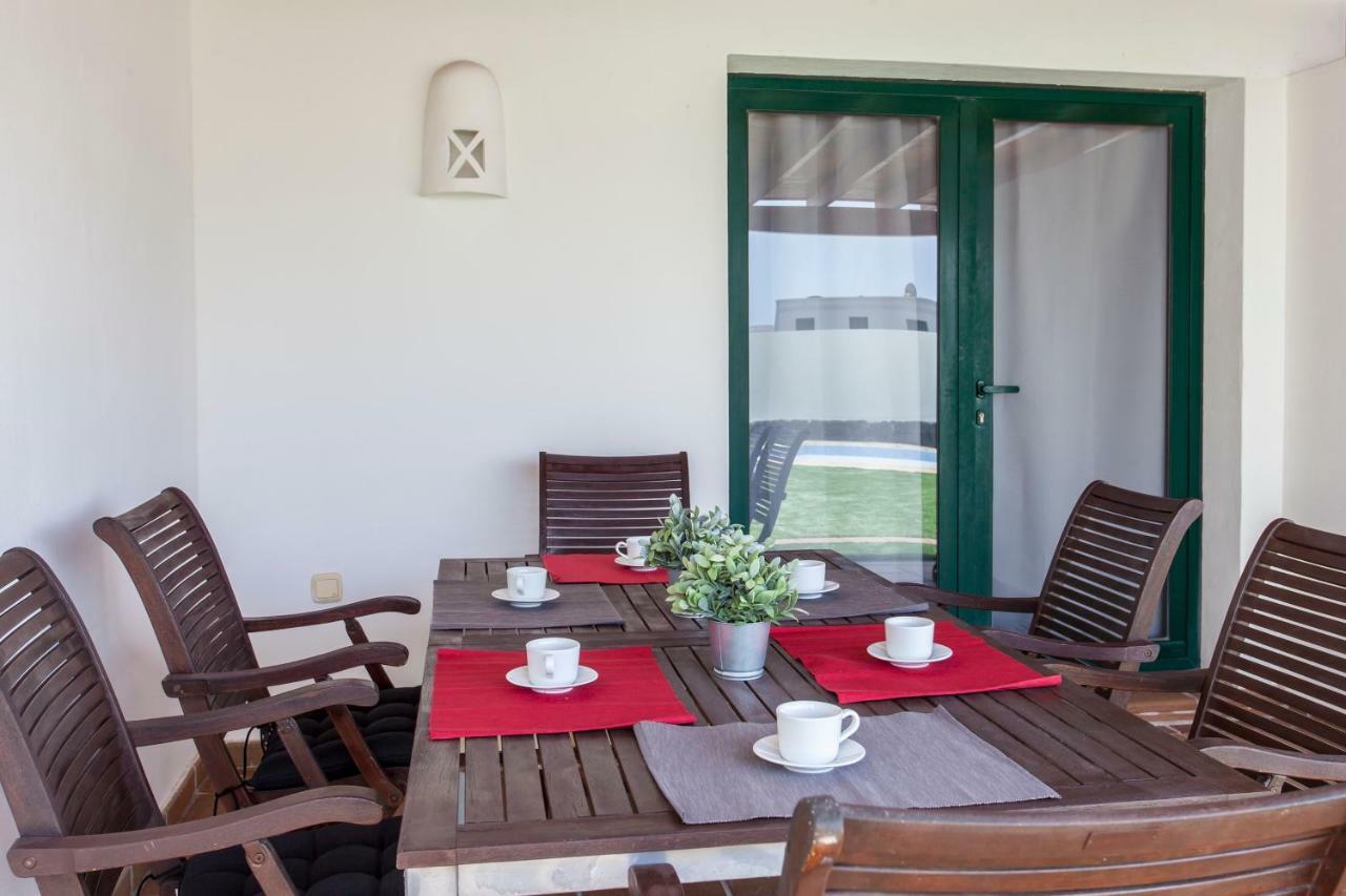 VillaAntonia private huge heated pool&super fast wifi Playa Blanca  Esterno foto