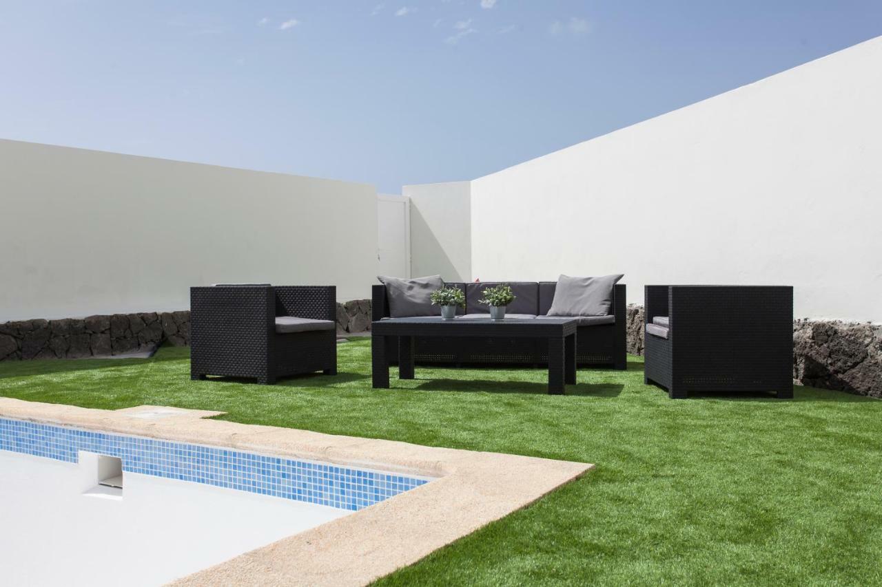 VillaAntonia private huge heated pool&super fast wifi Playa Blanca  Esterno foto